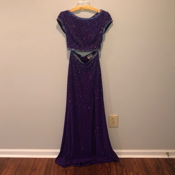 Jovani Purple 2-piece gown Size 2 - Picture 5 of 8